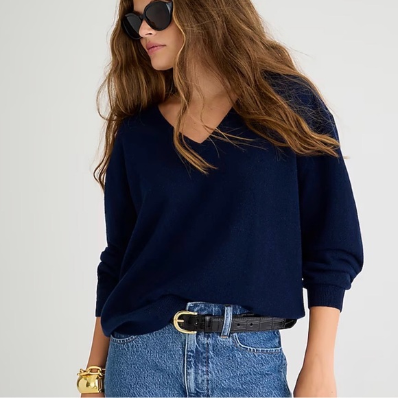 J. Crew Sweaters - J. Crew Deep Blue V-Neck Sweater Merino Wool 💌